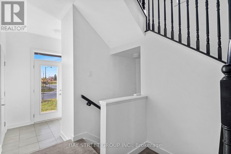 29031146/2130-winsome-terrace/fallingbrookgardenway-south/ottawa/ontario/K5A5N1_4