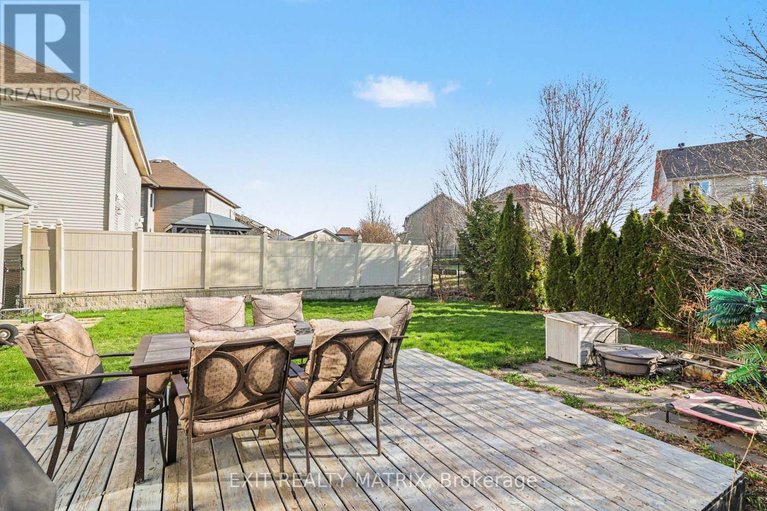 29688249/388-quartz-avenue/town-of-rockland/clarence-rockland/ontario/K4K0C7_31