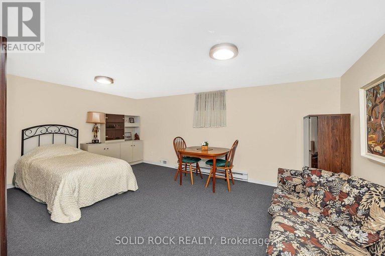 28964085/471-tillbury-avenue/laurentianview/ottawa/ontario/K2A0Y6_25