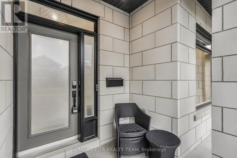 29613825/39-angel-heights/stittsville-south/ottawa/ontario/K2S2N2_2