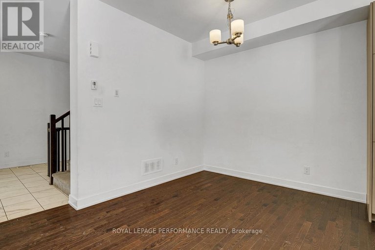 29445576/51-moosonee-crescent/riverside-southgloucester-glen/ottawa/ontario/K4M0M1_38