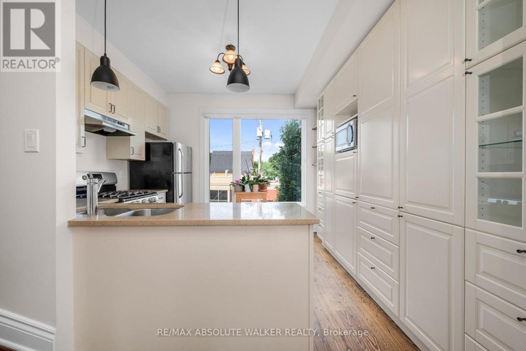 28266950/286-cambridge-street-n/west-centre-town/ottawa/ontario/K1R0B4_15