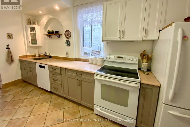 27992529/245-york-street/lower-town/ottawa/ontario/K1N5T9_13