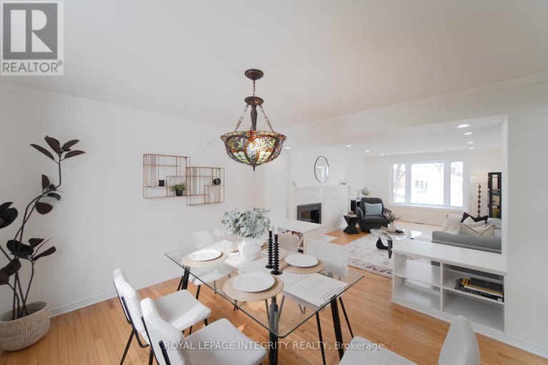 29357510/652-la-verendrye-drive/beacon-hill-north/ottawa/ontario/K1J7X4_9