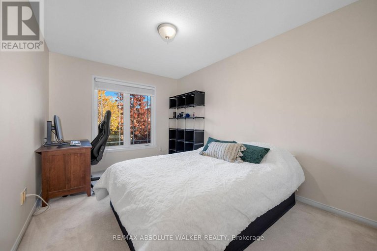 29043009/126-forestcrest-street/chapel-hill/ottawa/ontario/K1C7R3_25