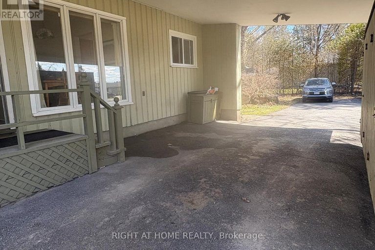 29659131/793-river-road/riverside-southgloucester-glen/ottawa/ontario/K4M0T9_26