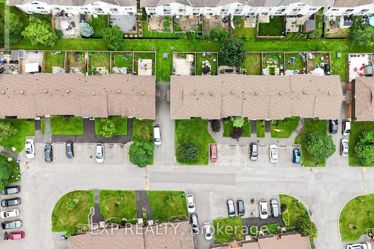 28593463/117-3136-stockton-drive/blossom-parkkemp-parkfindlay-creek/ottawa/ontario/K1T1S1_32