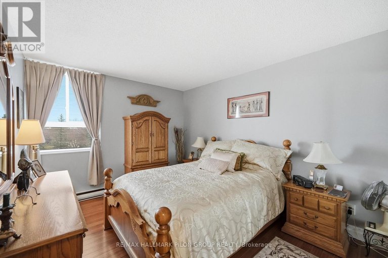 29654528/508-2000-jasmine-crescent/beacon-hill-south/ottawa/ontario/K1J8K4_9