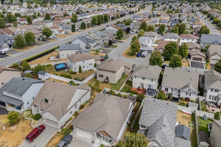28788006/422-mercury-street/town-of-rockland/clarence-rockland/ontario/K4K0G8_37