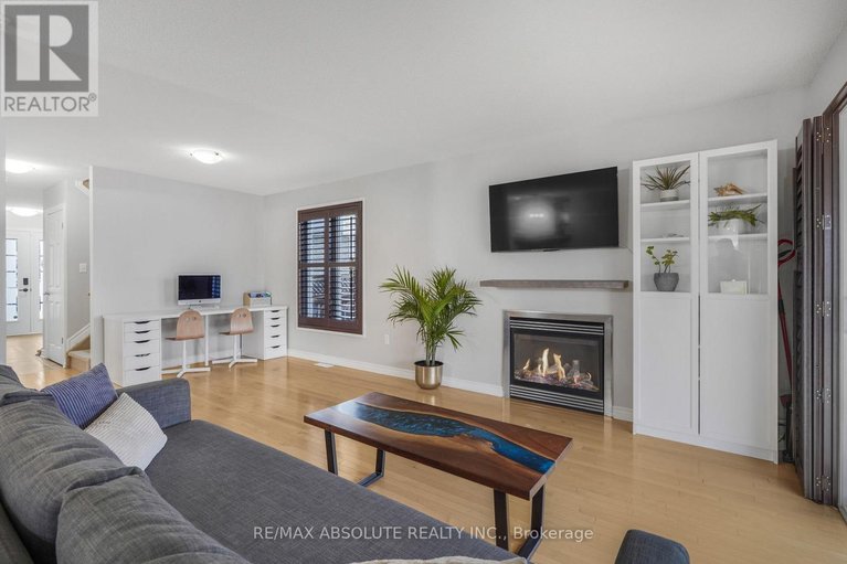 29664919/229-mica-crescent/town-of-rockland/clarence-rockland/ontario/K4K0E3_7