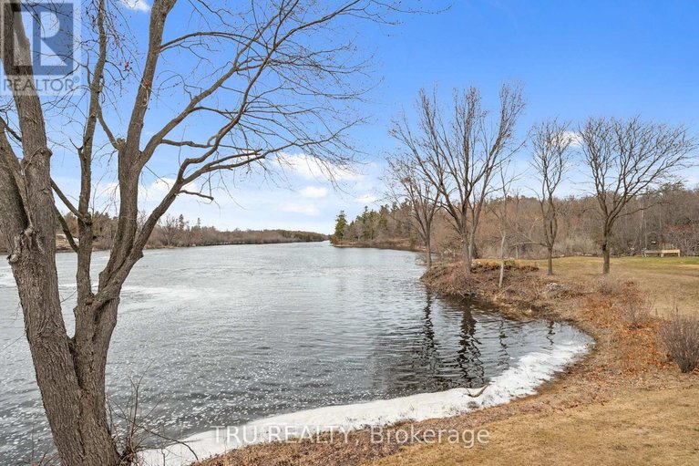 29555386/308-1-rosamond-street-e/almonte/mississippi-mills/ontario/K0A1A0_41