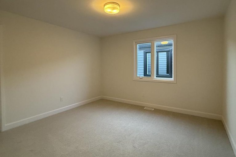 29172470/526-reflection-street/orleans-village/ottawa/ontario/K1W0S8_31