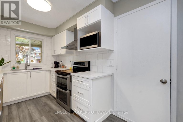 28587086/30-sovereign-avenue/craig-henrywoodvale/ottawa/ontario/K2G4W7_15