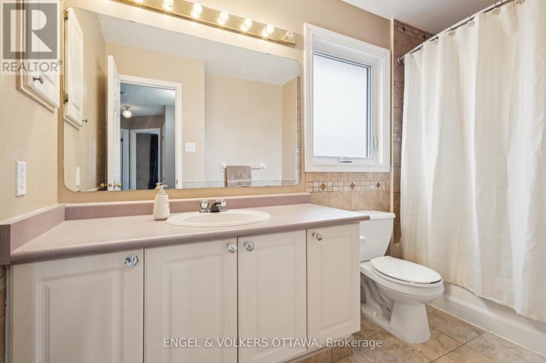 28798692/2213-noblewood-way/orleans-village/ottawa/ontario/K1W1E7_36