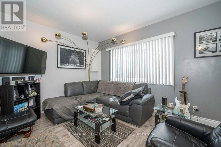 28585218/25-church-street/moose-creek/north-stormont/ontario/K0C1W0_4