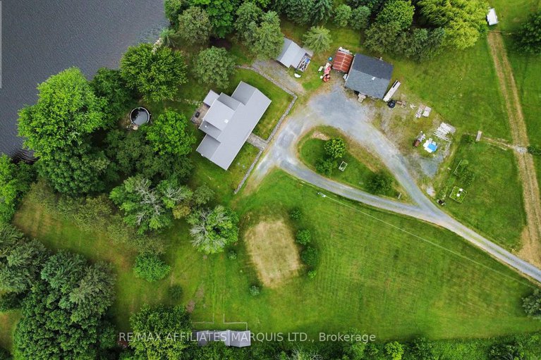 28494101/20158-celtic-lane/lancaster/south-glengarry/ontario/K0C1N0_23