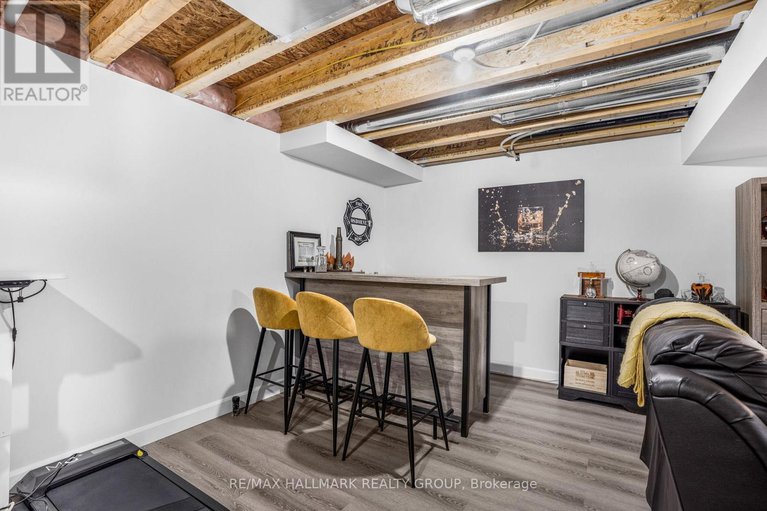 28435100/364-sterling-avenue/town-of-rockland/clarence-rockland/ontario/K4K0L4_26