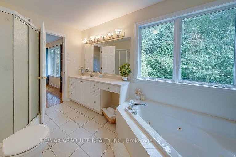 28934715/1601-shauna-crescent/greely/ottawa/ontario/K4P1M8_28