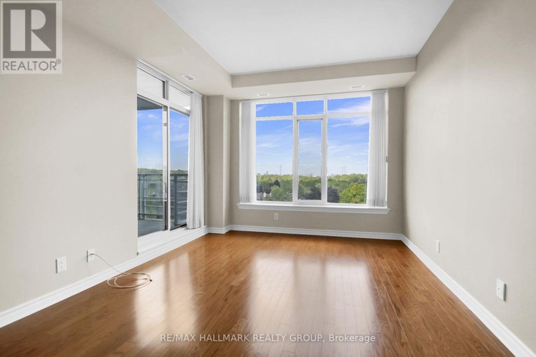28856481/608-136-darlington-private/hunt-clubwestern-community/ottawa/ontario/K1V0X6_32
