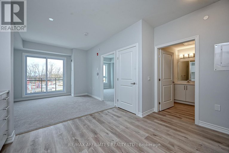 28195759/203-397-codds-road/cfb-rockcliffe-and-area/ottawa/ontario/K1K2G8_16