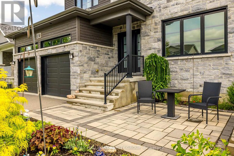 28347410/87-cobblestone-drive/village-of-russell/russell/ontario/K4R0B2_3