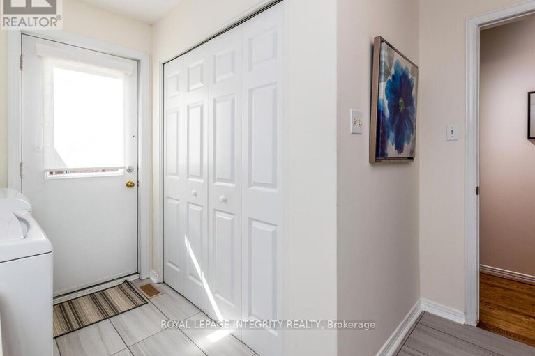 28854200/17-arbuckle-crescent/manordale/ottawa/ontario/K2G5H1_21