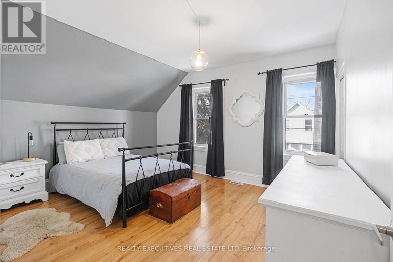 29293048/487-clarence-street/winchester/north-dundas/ontario/K0C2K0_18