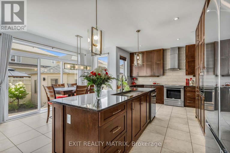 28788160/352-oakcrest-way/avalon-east/ottawa/ontario/K4A0S5_16