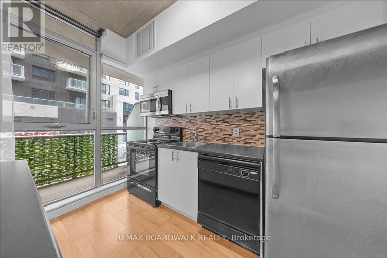 29579530/201-179-george-street/lower-townbyward-market/ottawa/ontario/K1N1J8_9