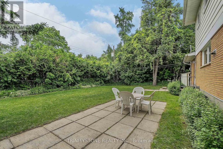 28500513/7-pulford-crescent/bayshore/ottawa/ontario/K2B6L6_44