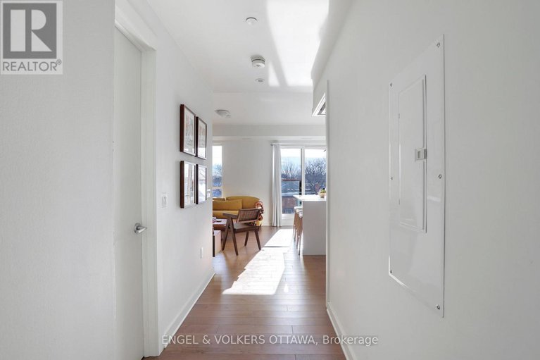 29369215/308-135-barrette-street/vanier/ottawa/ontario/K1L7Z9_6