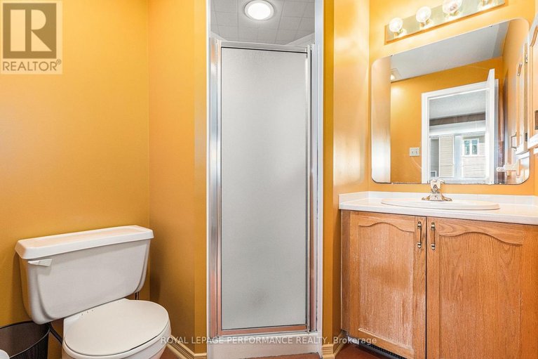 29640031/2015-summerfields-crescent/chapel-hill/ottawa/ontario/K1C7B4_17