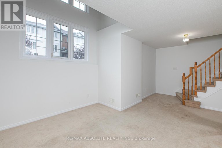 29358700/246-gershwin-private/westcliffe-estates/ottawa/ontario/K2H1G5_19