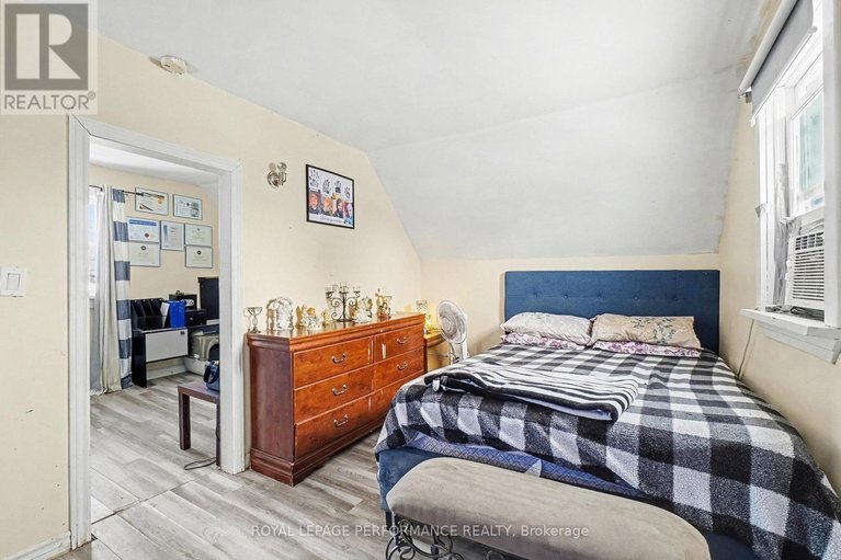 29233003/1069-alma-street/town-of-rockland/clarence-rockland/ontario/K4K1E4_14