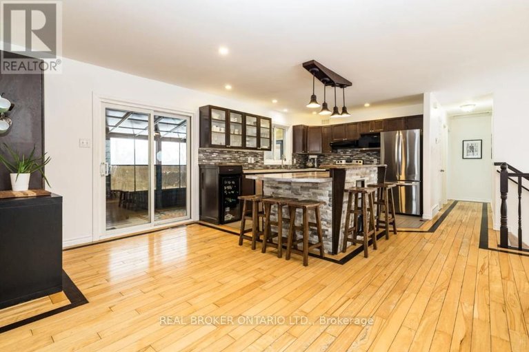 29602839/1916-drummond-concession-7-road/drummond-n-elmsley-drummond-twp/drummondnorth-elmsley/ontario/K7H3C6_15