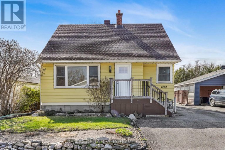 29645620/1242-vancouver-avenue/ellwood/ottawa/ontario/K1V6V3_2