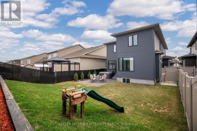 28230053/176-onyx-crescent/town-of-rockland/clarence-rockland/ontario/K4K1P6_45