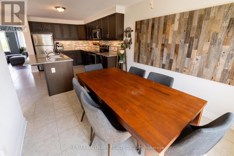 28835804/106-gelderland-private/emerald-meadowstrailwest/ottawa/ontario/K2V0H8_11