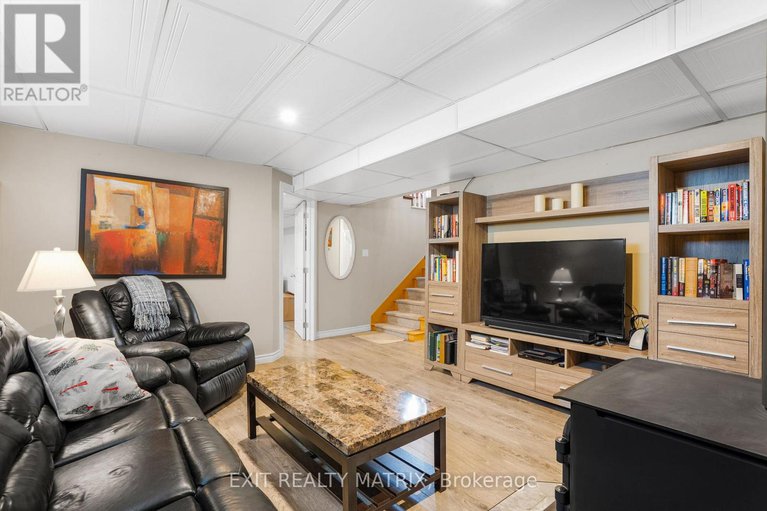 28358313/2140-bedard-street/champlain-twp/champlain/ontario/K6A2R2_23