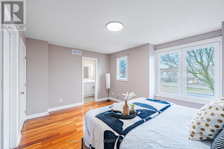 29601667/21-queensbury-drive/longfields/ottawa/ontario/K2J4L7_22