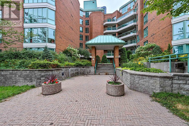28896675/202-550-cambridge-street-s/west-centre-town/ottawa/ontario/K1S5N3_2