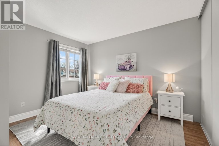 29566256/1464-bonneville-crescent/orleanssunridge/ottawa/ontario/K1C7N2_22