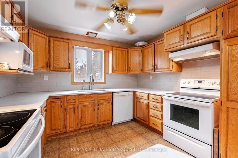 29466864/18824-glen-road/south-glengarry-charlottenburgh-twp/south-glengarry/ontario/K0C2J0_24