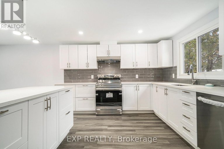 29103619/35-lazy-nol-court/fringewood/ottawa/ontario/K2S1T5_10