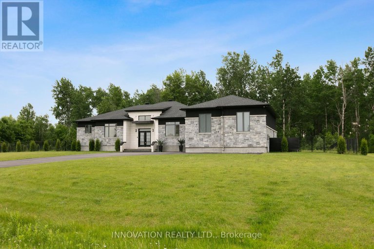 28471755/651-ballycastle-crescent/riverside-south/ottawa/ontario/K1X0A3_49