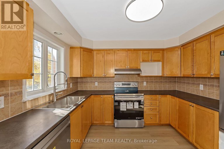 29055197/229-90-edenvale-drive/beaverbrook/ottawa/ontario/K2K3N8_13