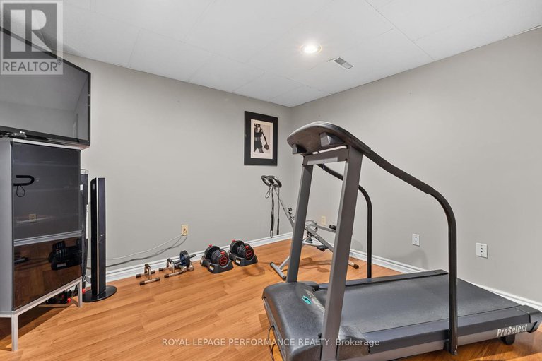 28630498/666-valin-street/fallingbrookgardenway-south/ottawa/ontario/K4A3X1_45