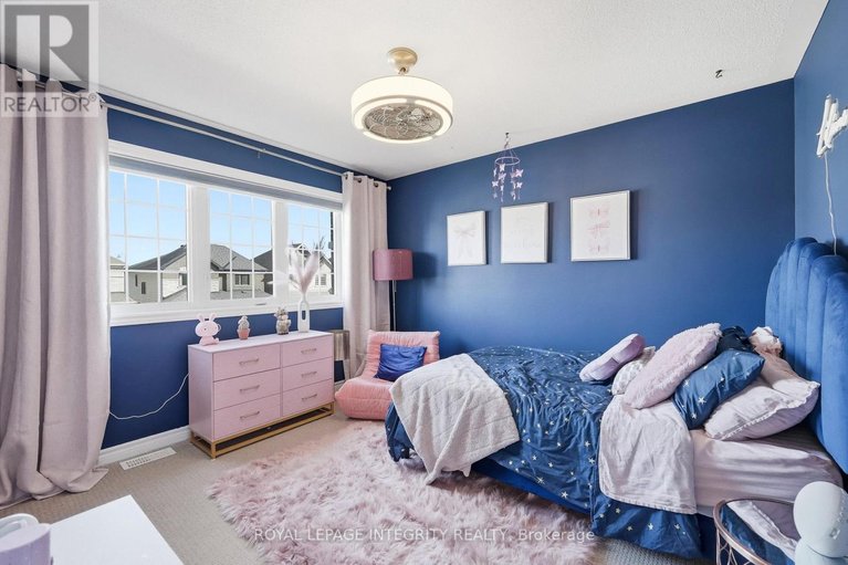 29628292/525-yellow-birch-street/mer-bleuebradley-estatesanderson-park/ottawa/ontario/K1W0J3_26