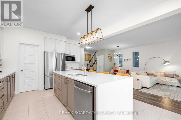 29379642/302-haliburton-heights/emerald-meadowstrailwest/ottawa/ontario/K2S1S3_26