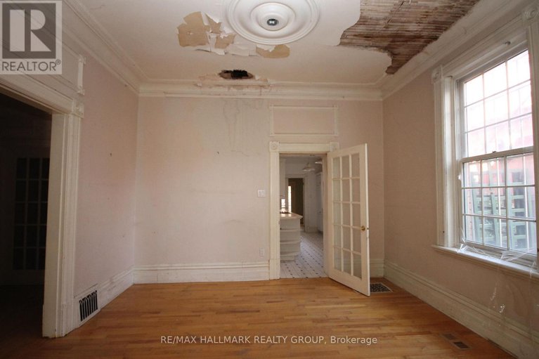 29131115/301-waverley-street/ottawa-centre/ottawa/ontario/K2P0V9_11